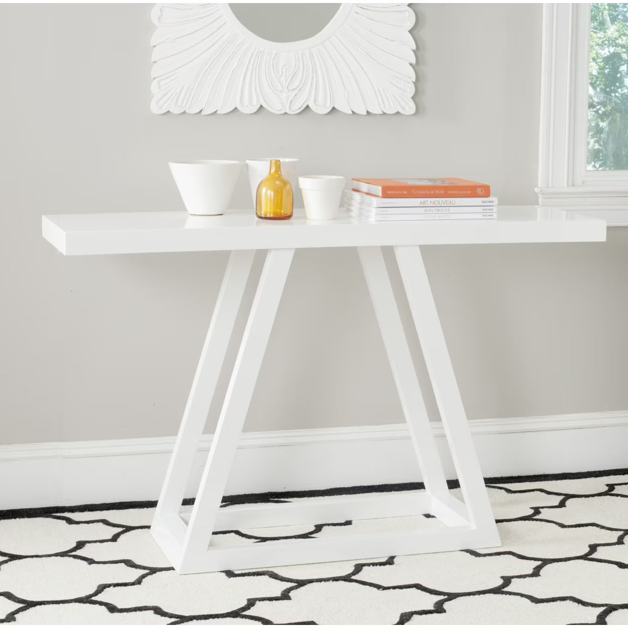White Lacquer Console Table Y74378