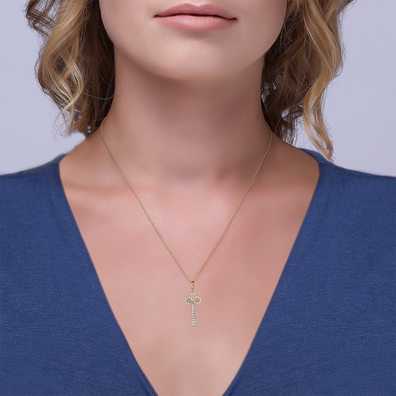10K Yellow Gold Key Pendant Necklace with 18" Chain K859