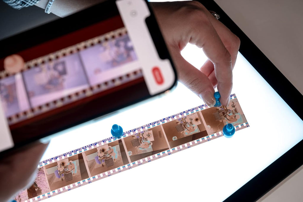 Black Ultra-Thin Portable Light Pad for Slides and Film Negatives O682