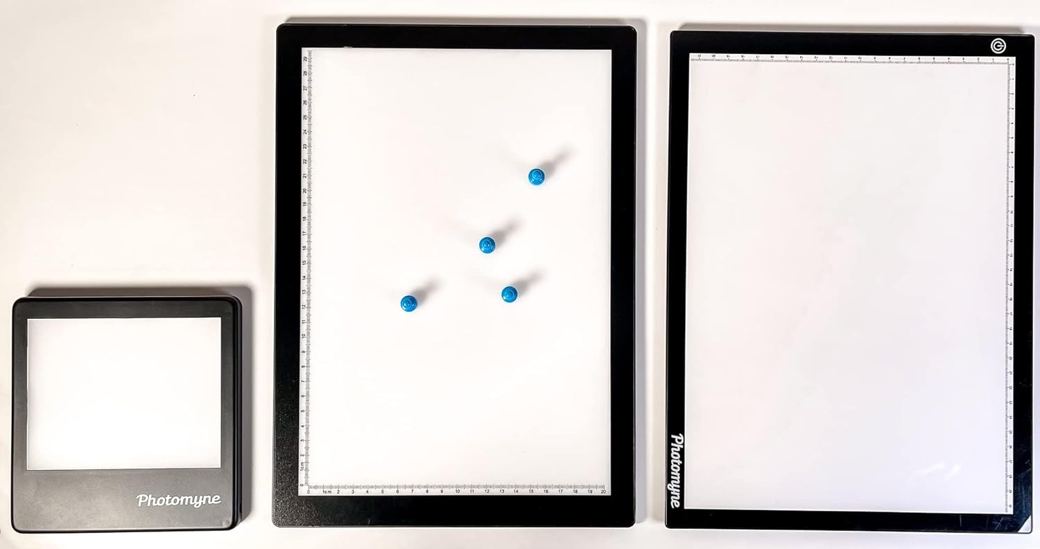 Black Ultra-Thin Portable Light Pad for Slides and Film Negatives O682
