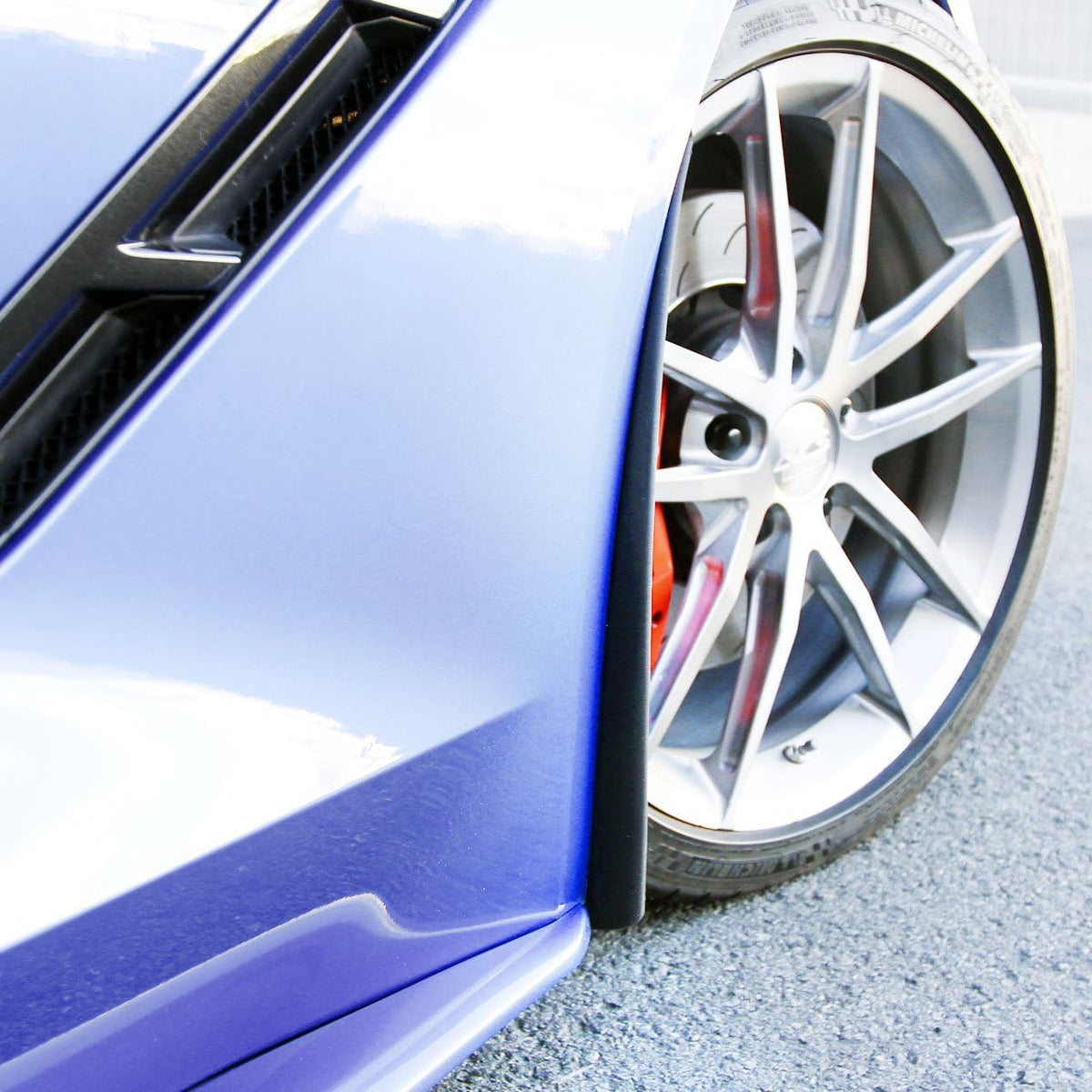 Front Wheel Mud Flaps Splash Guards for C7 Corvette Stingray Z06 Grand Sport 2014-2019 D56261