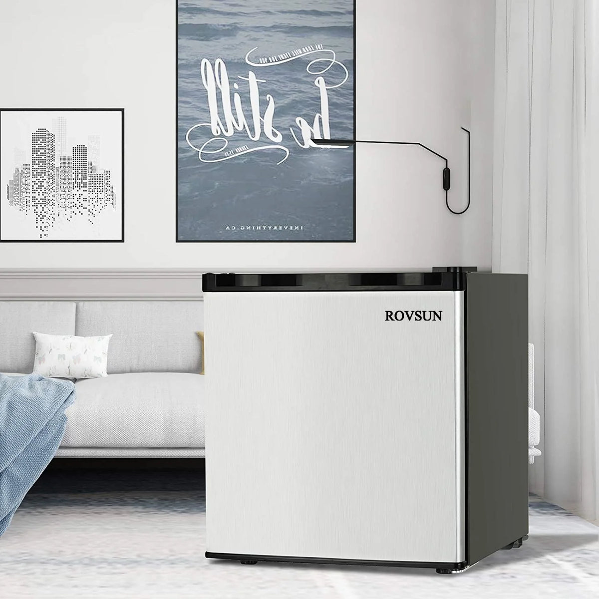 1.1 Cu.Ft Compact Upright Freezer with Shelf & Adjustable Thermostat E972