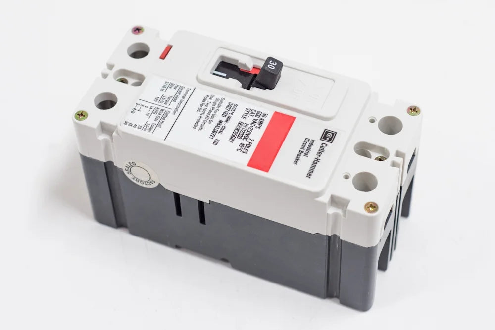 Molded Case Circuit Breaker 2P 10A X8331