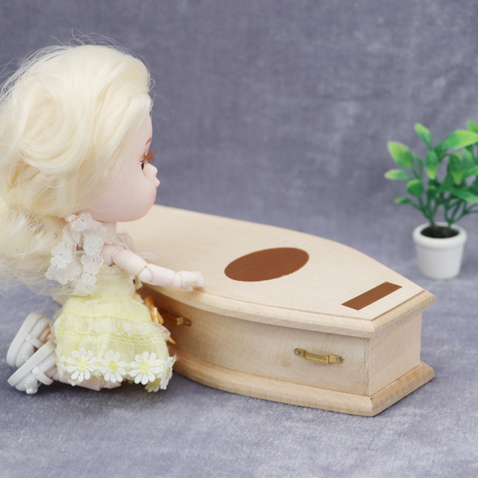 1/12 Scale Miniature Wooden Coffin DIY Decoration O466729