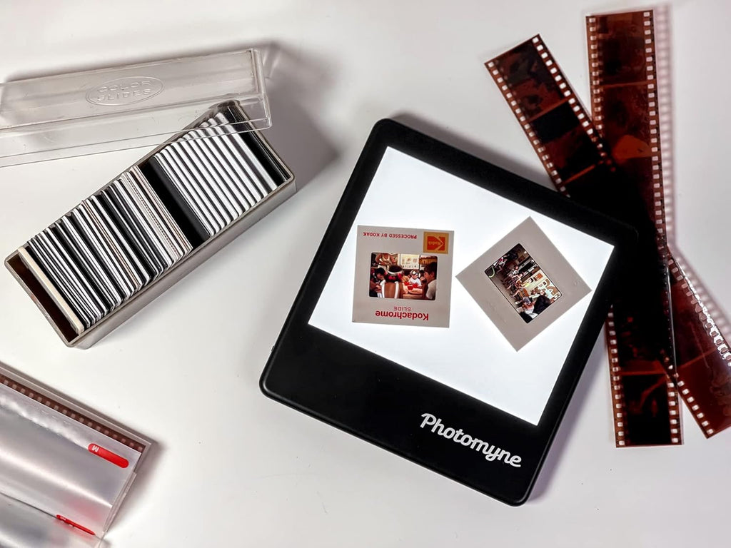 Black Ultra-Thin Portable Light Pad for Slides and Film Negatives O682